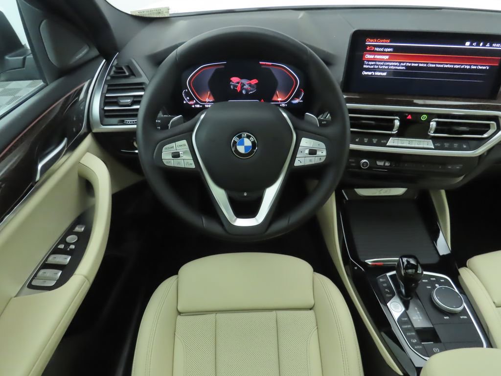 Certified 2025 BMW X4 xDrive30i image 10