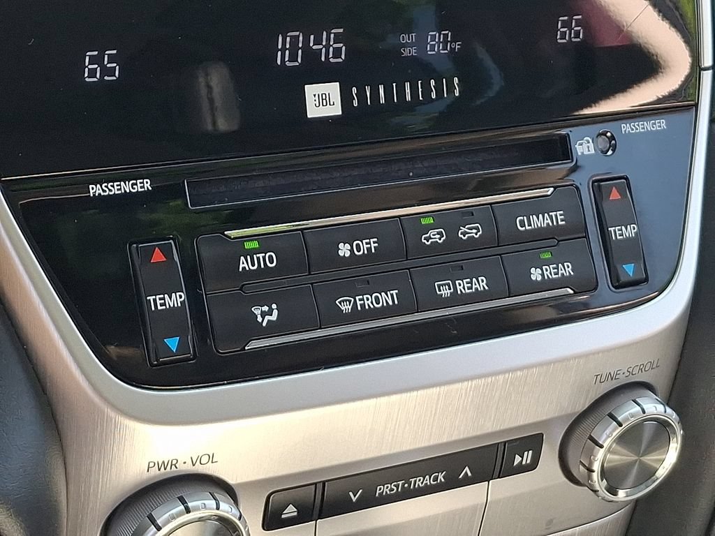 Used 2016 Toyota Land Cruiser w/ Four Season Floor Mat Package AWD/4WD image 15