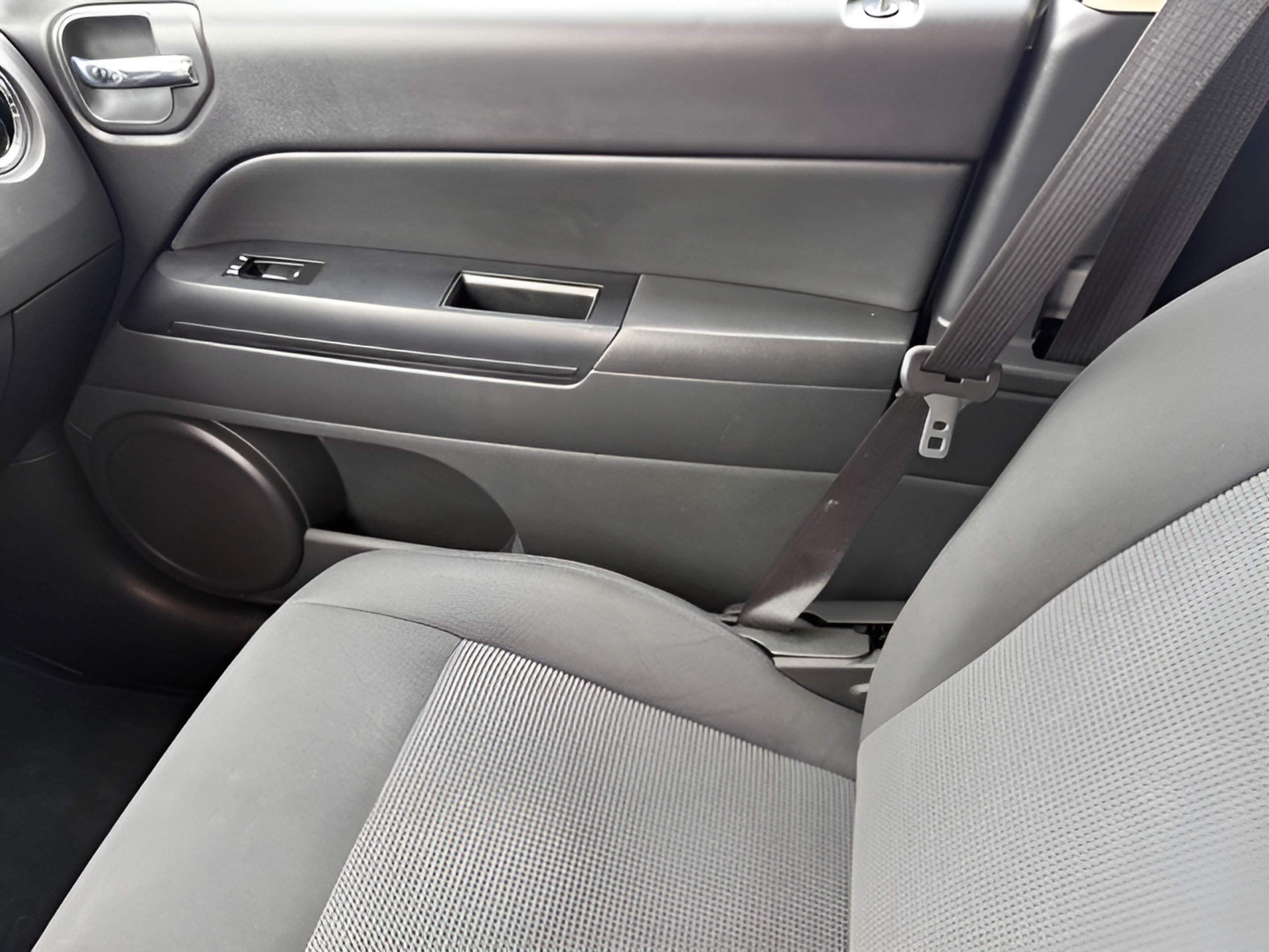 Used 2012 Jeep Compass Latitude w/ Sun/Sound Group FWD image 26