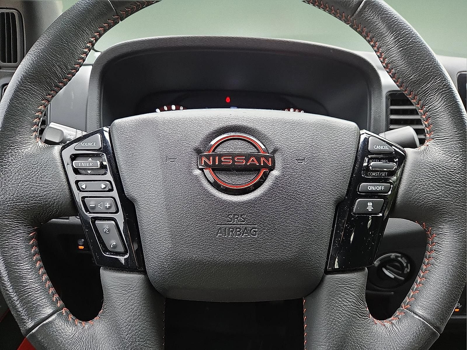 Used 2023 Nissan Frontier PRO-4X w/ Technology Package AWD/4WD image 24