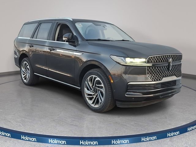 New 2025 Lincoln Navigator Reserve image 3