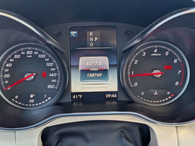 Used 2019 Mercedes-Benz GLC 300 4MATIC image 9