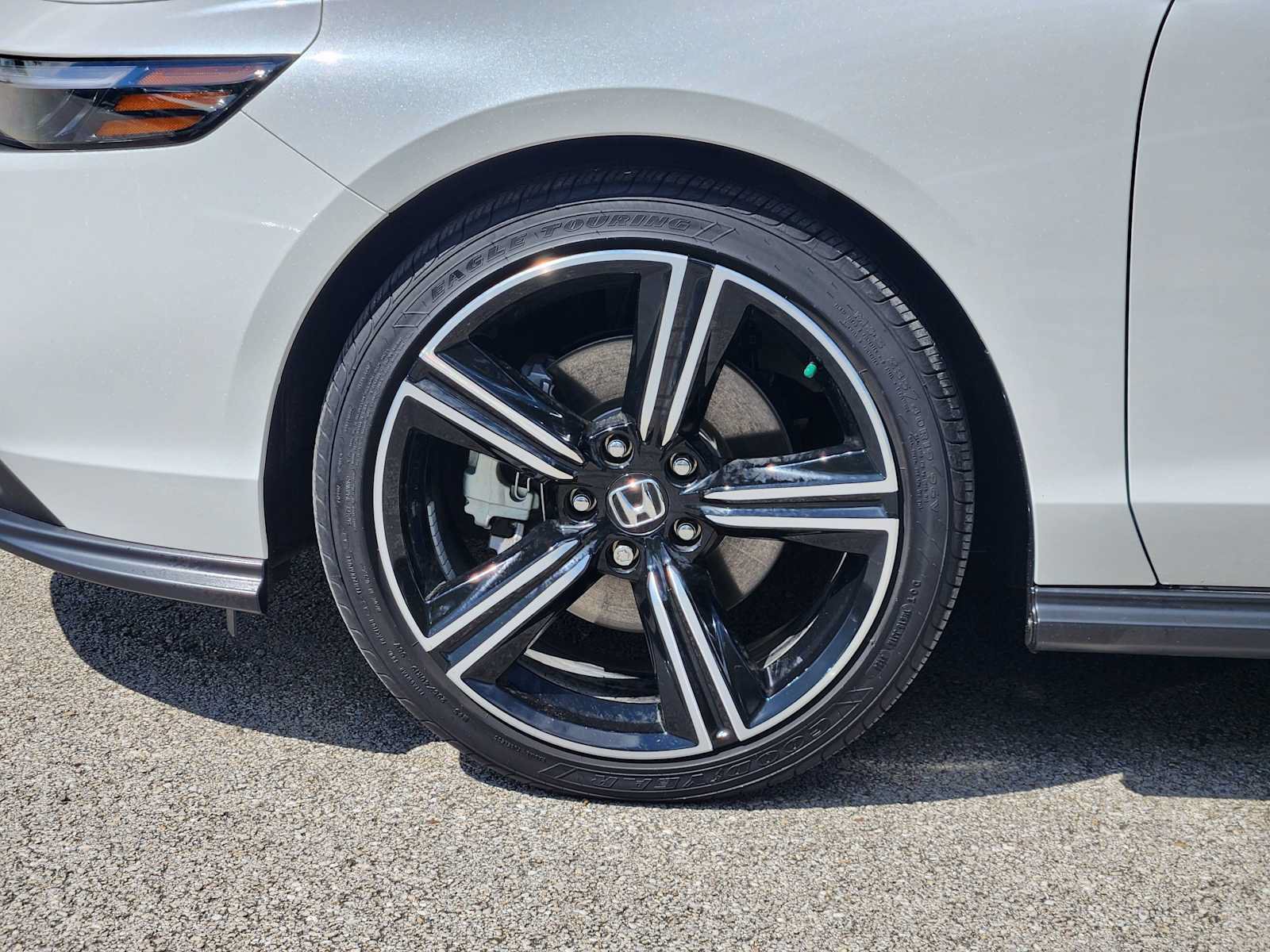 Used 2025 Honda Accord Sport image 9