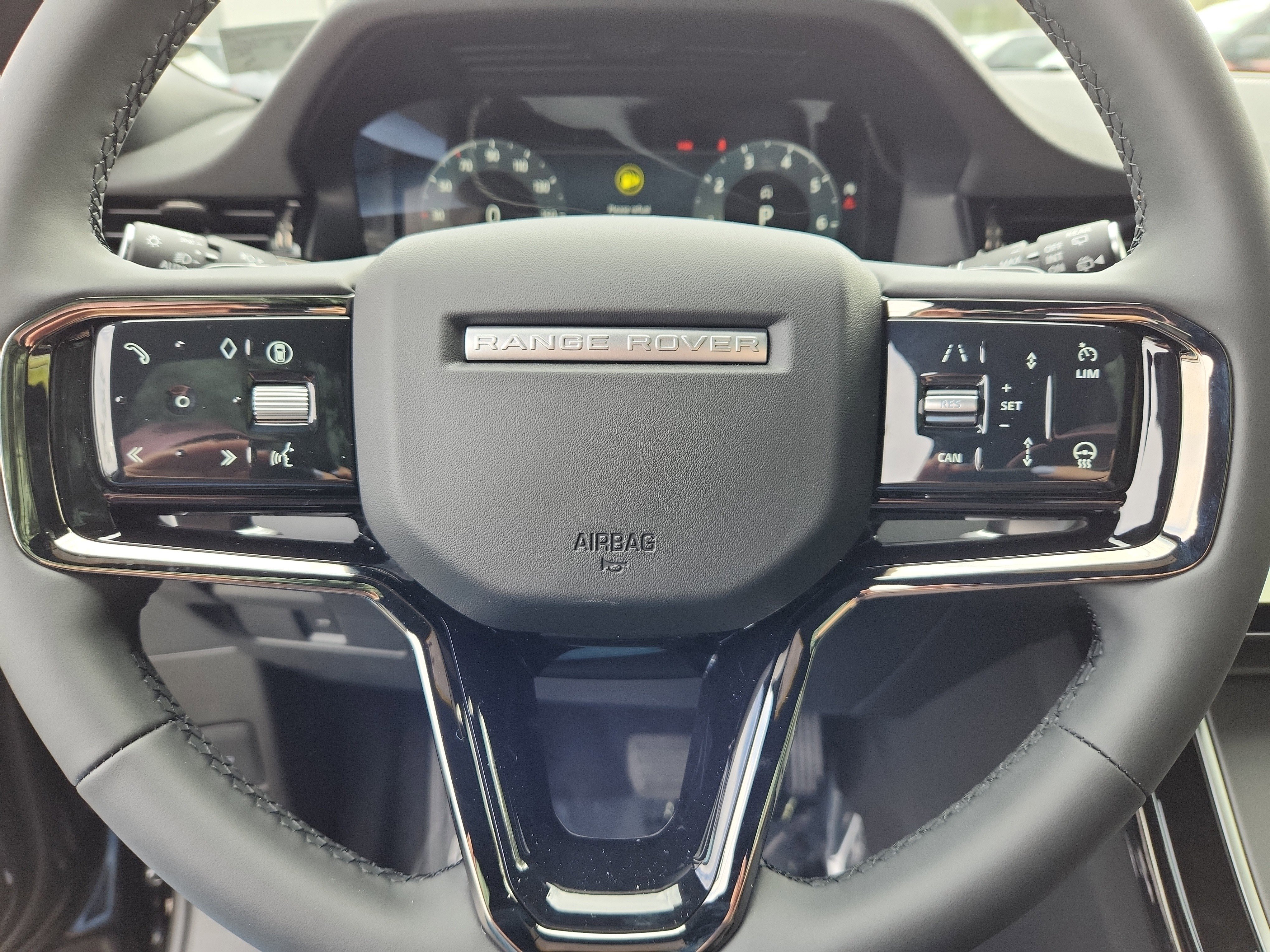 New 2026 Land Rover Range Rover Evoque S image 18