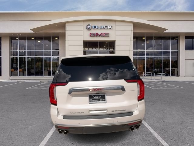 Certified 2022 GMC Yukon XL Denali w/ Denali Ultimate Package AWD/4WD image 12