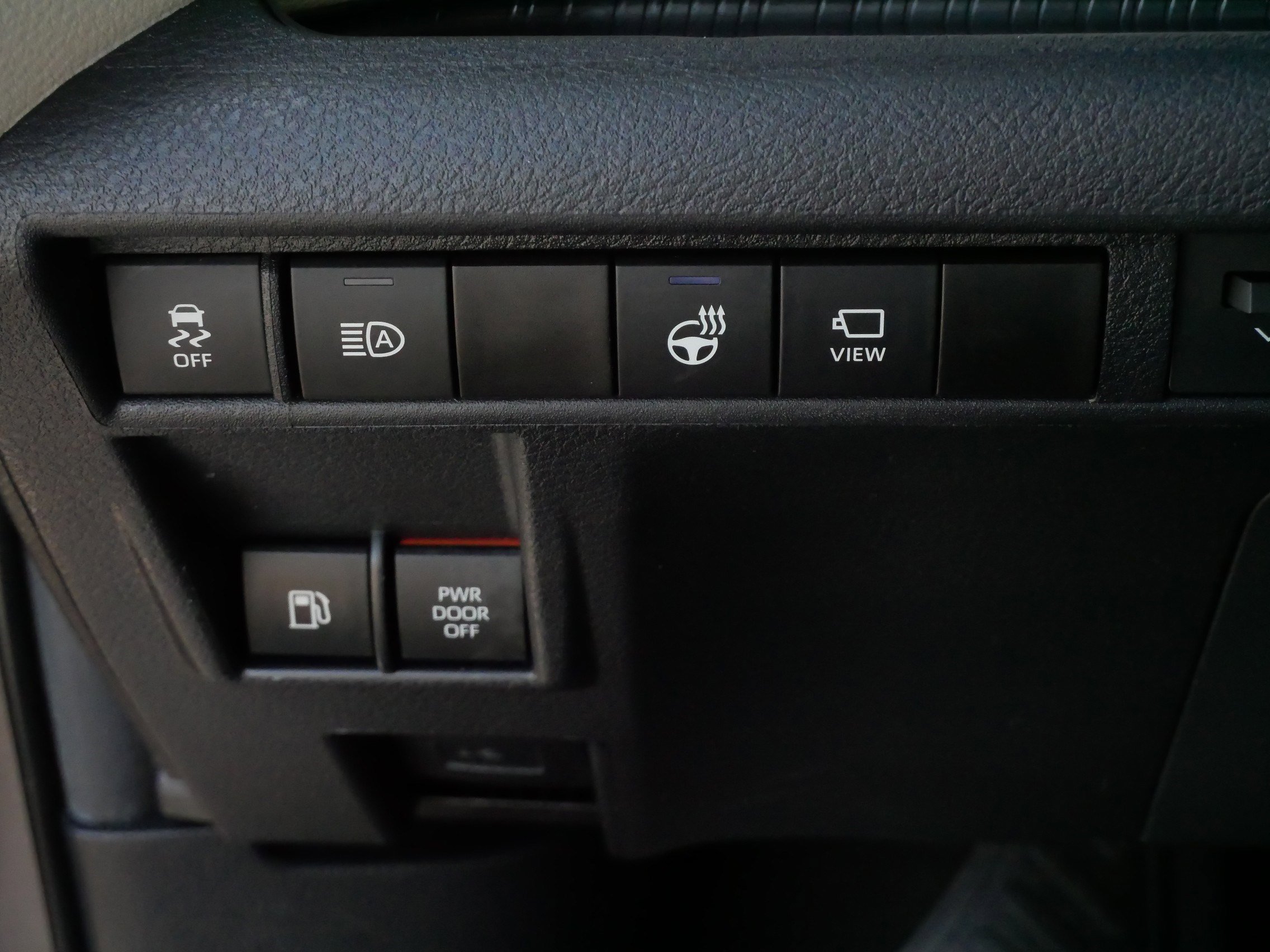 Certified 2024 Toyota Sienna Platinum image 26