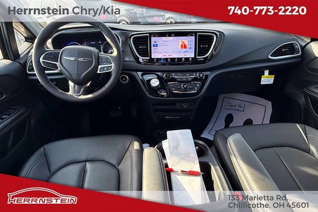 New 2026 Chrysler Voyager LX FWD image 6