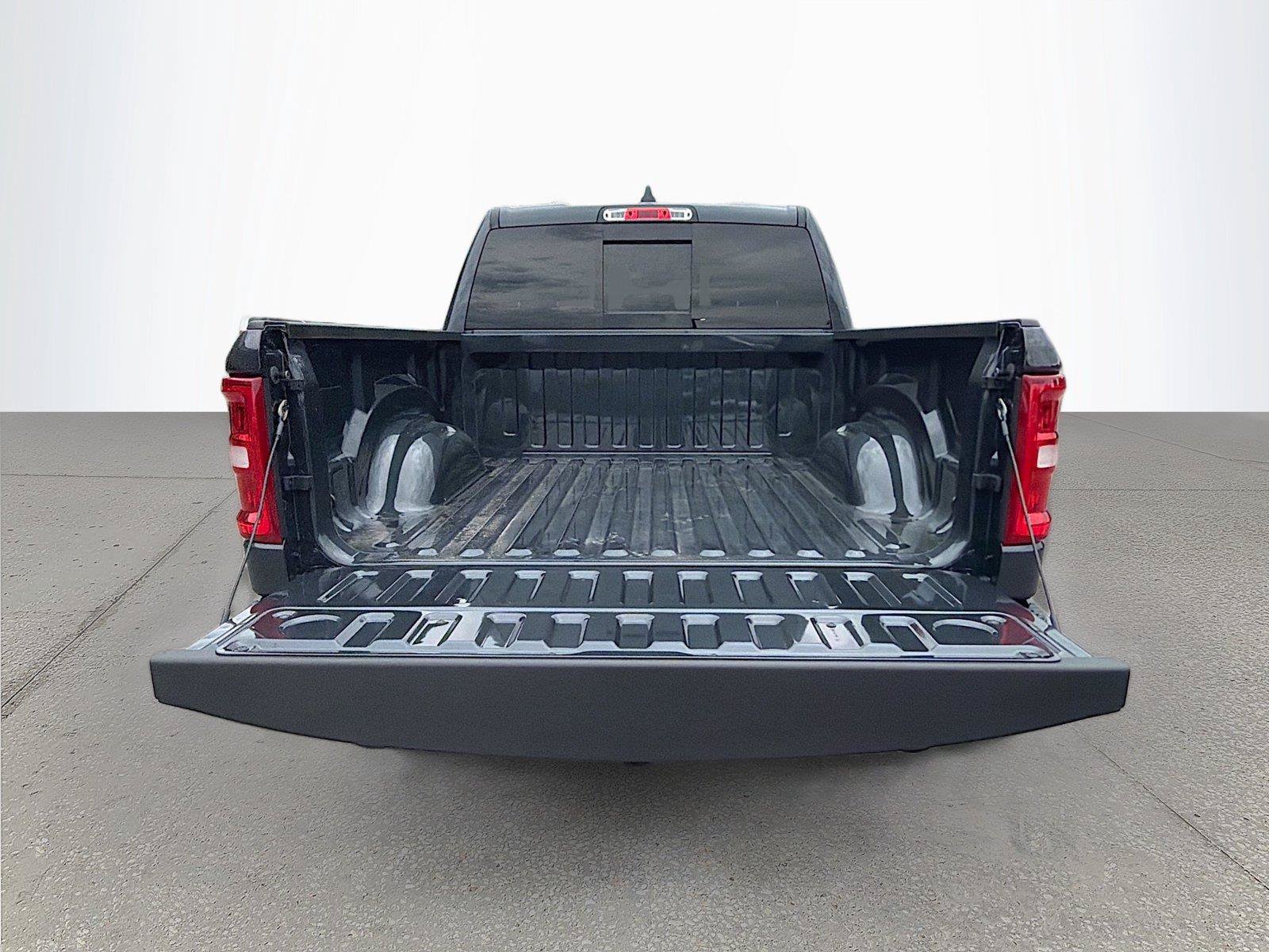 New 2026 RAM 1500 Big Horn AWD/4WD image 12