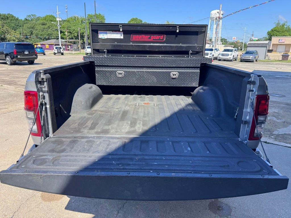 Used 2023 RAM 2500 Big Horn w/ Night Edition AWD/4WD image 21