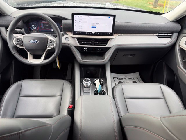 Used 2026 Ford Explorer Active w/ Active Comfort Package RWD image 16