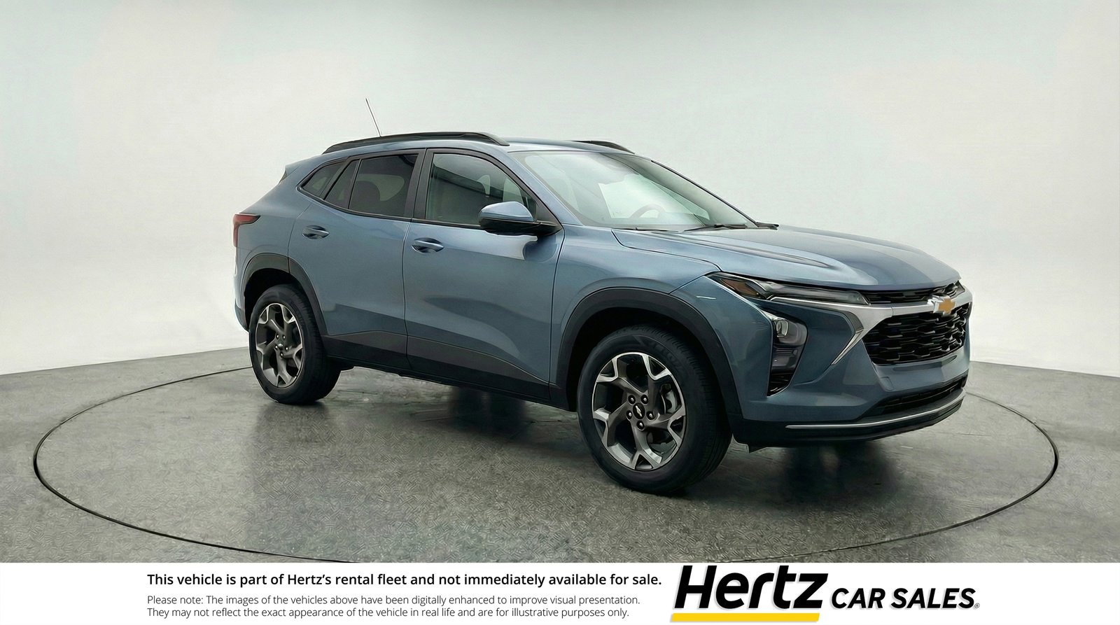 Used 2025 Chevrolet Trax LT image 1