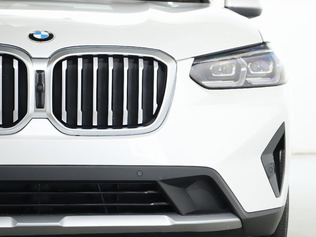 Used 2023 BMW X3 xDrive30i w/ Premium Package AWD/4WD image 8