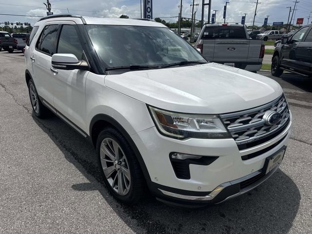 Used 2018 Ford Explorer Limited w/ Equipment Group 301A FWD image 3