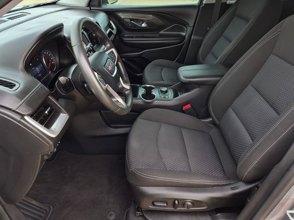 Used 2023 GMC Terrain SLE w/ Driver Convenience Package image 29