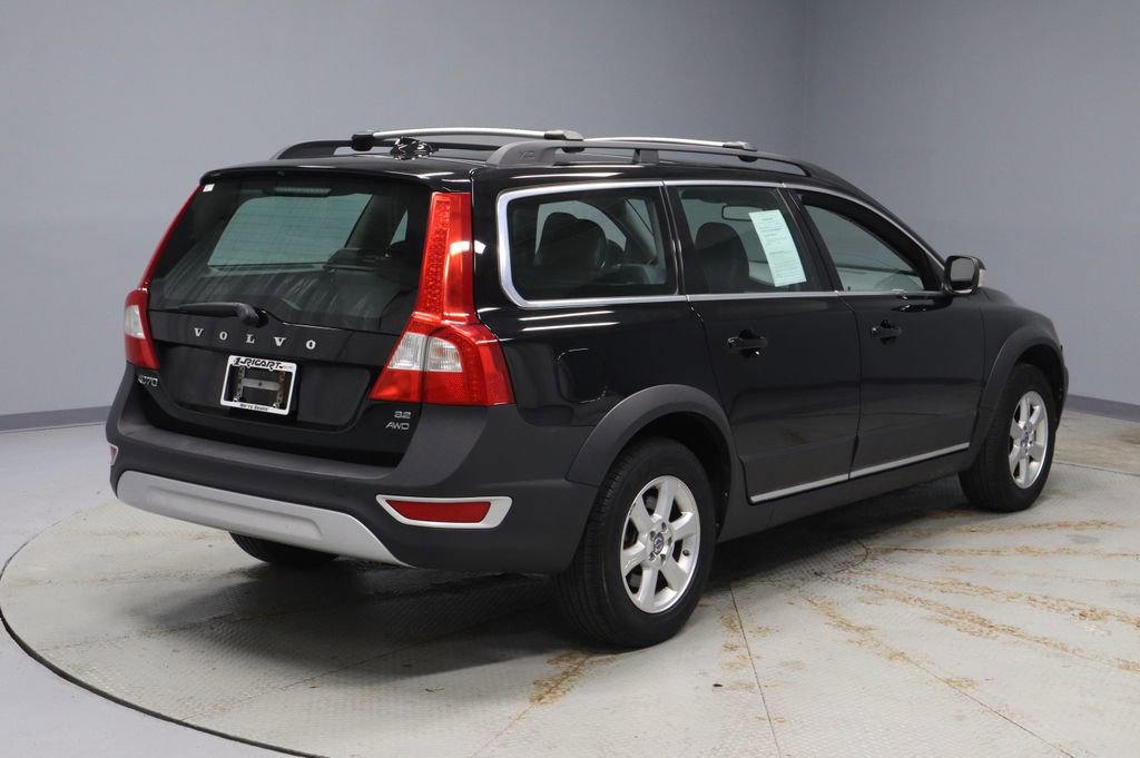 Used 2010 Volvo XC70 3.2 image 9