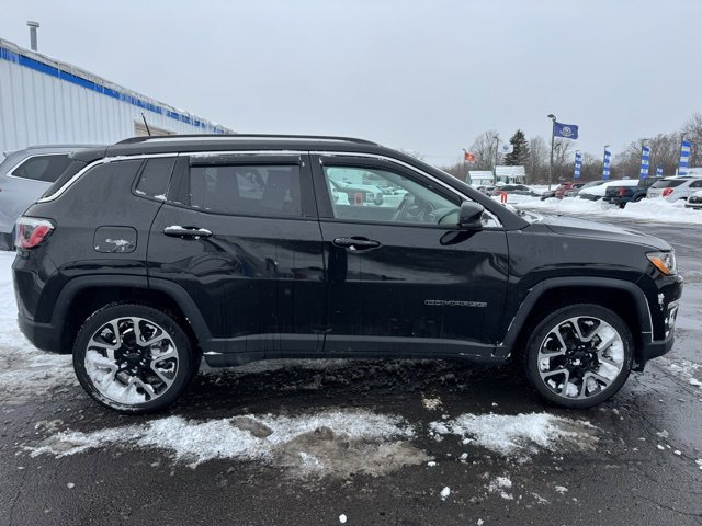 Used 2019 Jeep Compass Limited w/ Safety & Security Group image 1