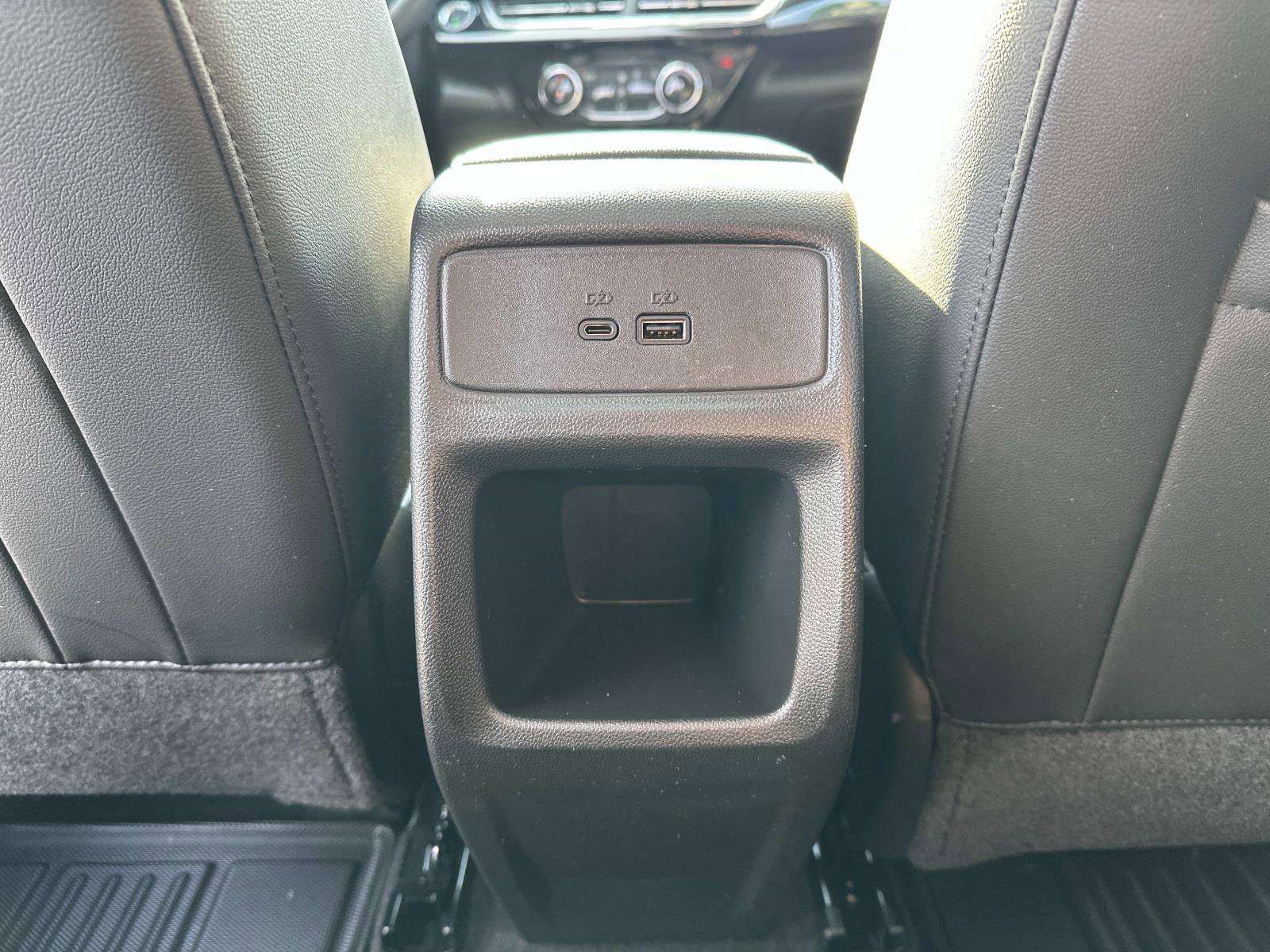 Used 2025 Chevrolet Trax ACTIV w/ Sunroof Package image 13