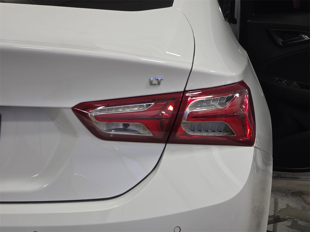 Certified 2020 Chevrolet Malibu LT image 32