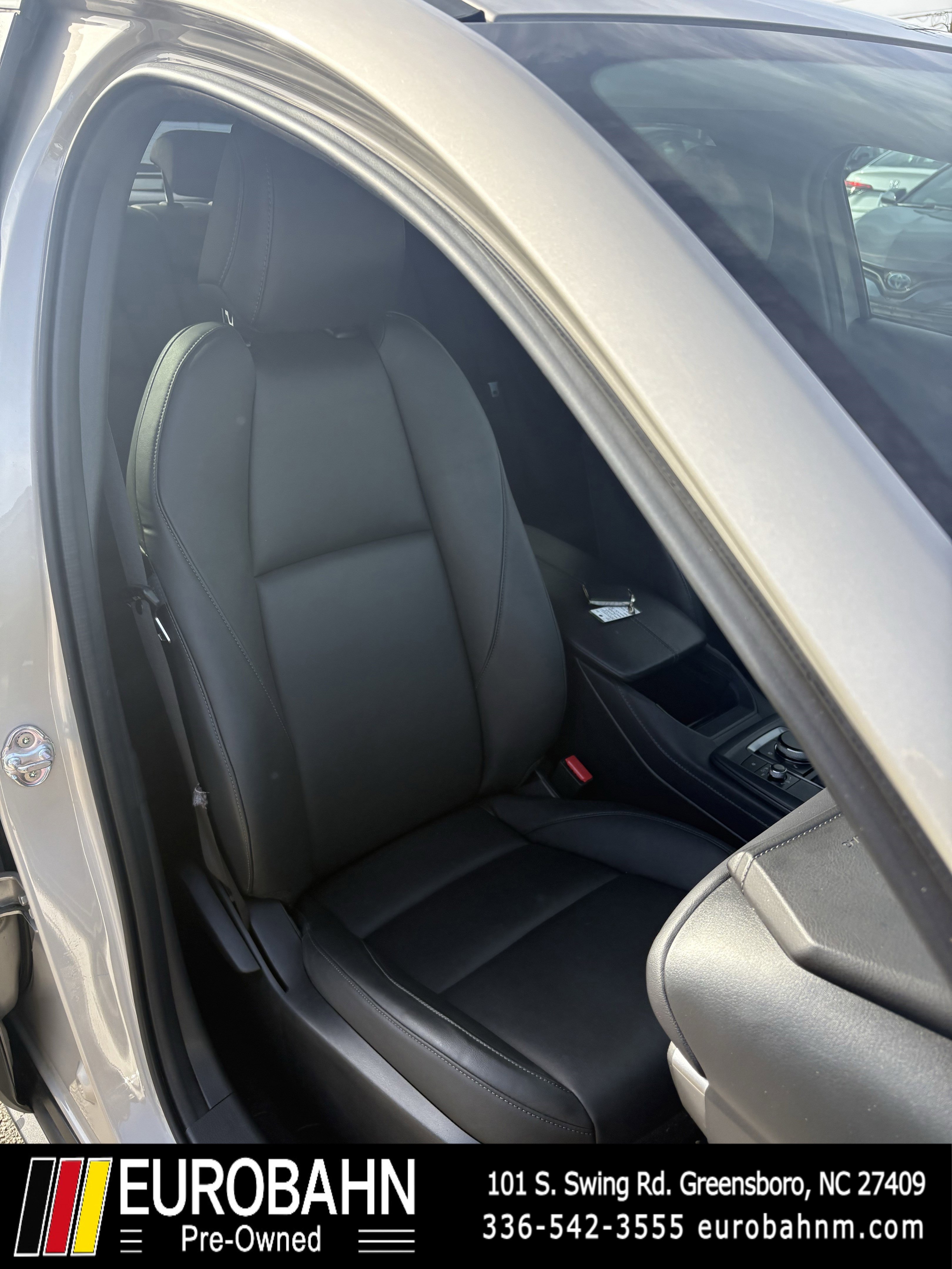 Used 2022 MAZDA CX-30 AWD 2.5 S w/ Select Package image 14