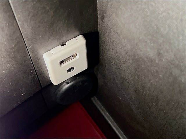 Used 2014 Chevrolet Equinox LT w/ Driver Convenience Package image 19