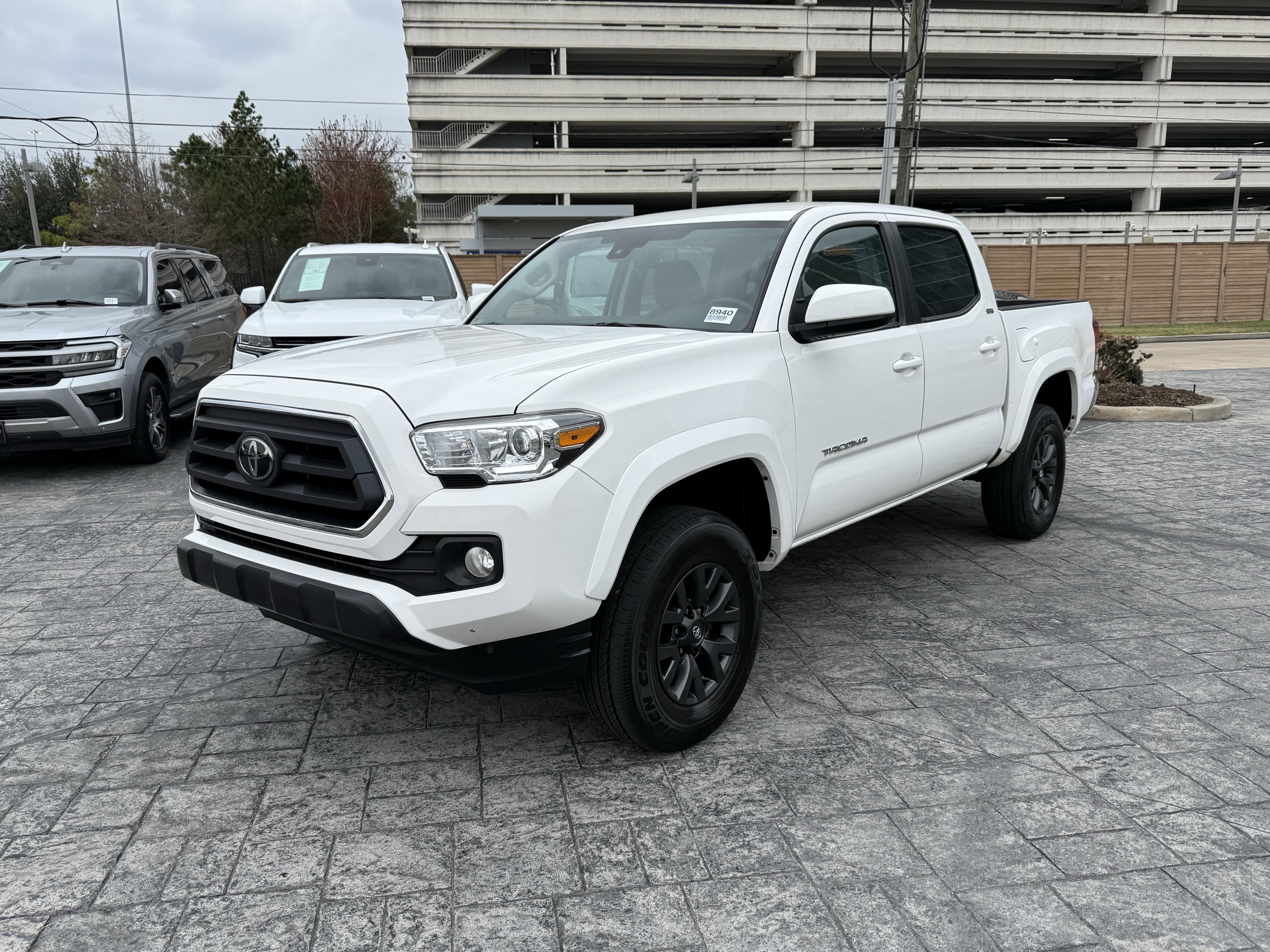 Used 2023 Toyota Tacoma SR5 image 3