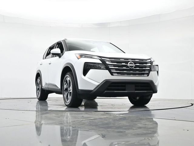 Used 2025 Nissan Rogue SV image 34