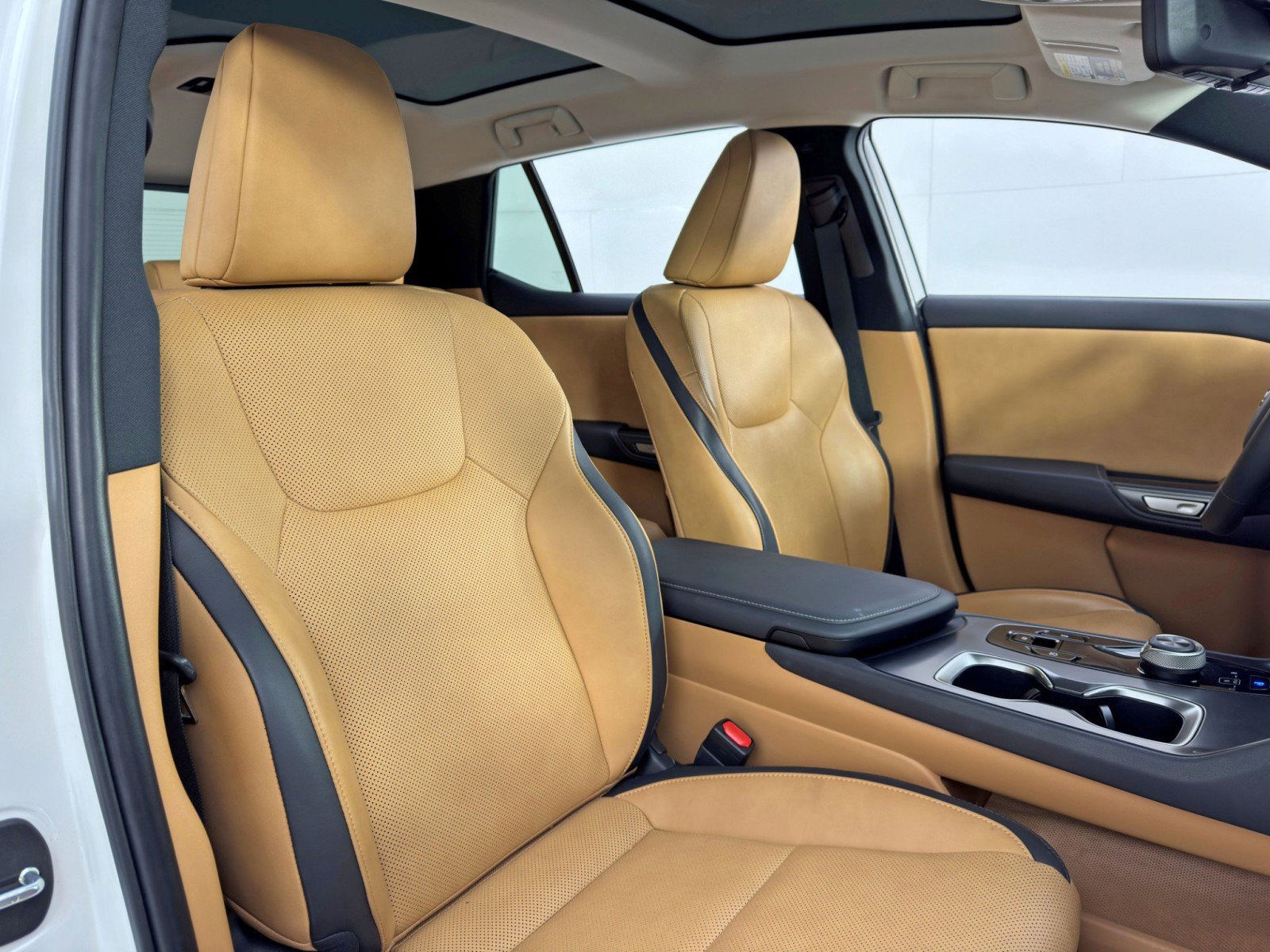 Used 2023 Lexus RZ 450e Premium w/ Accessory Package (2T) image 38