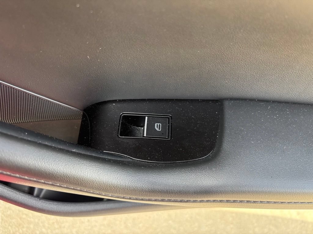 Used 2025 MAZDA MAZDA3 s FWD image 36