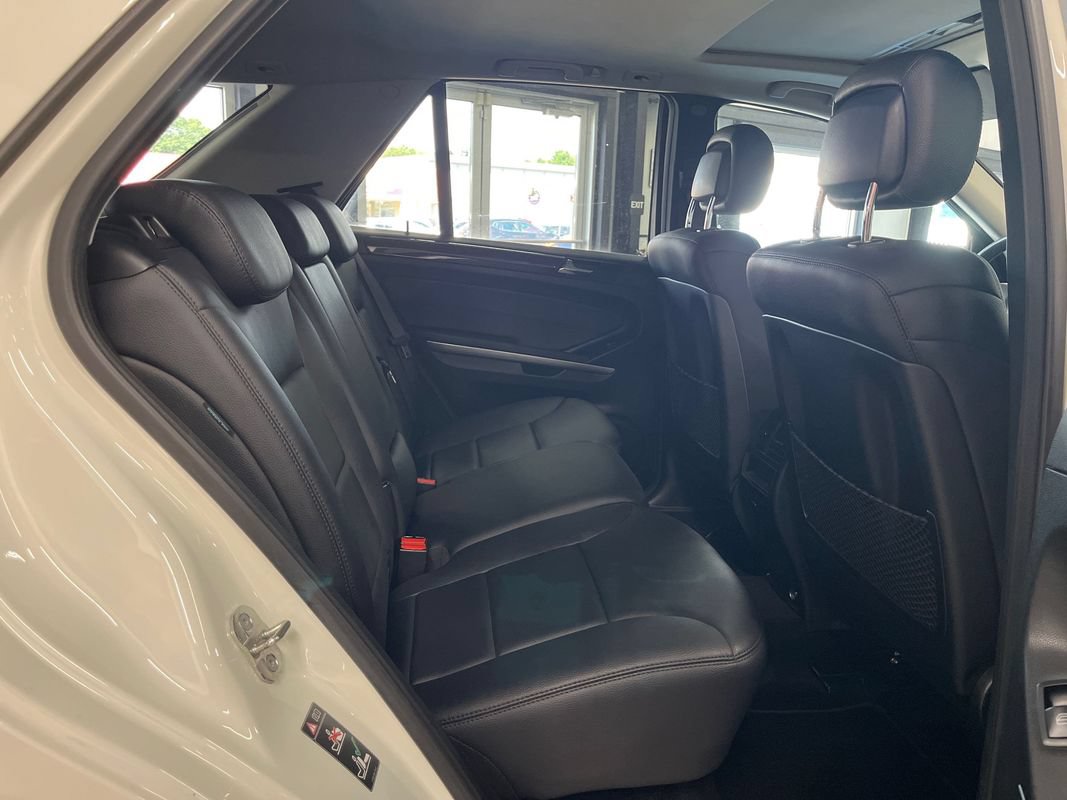 Used 2009 Mercedes-Benz ML 550 4MATIC image 47