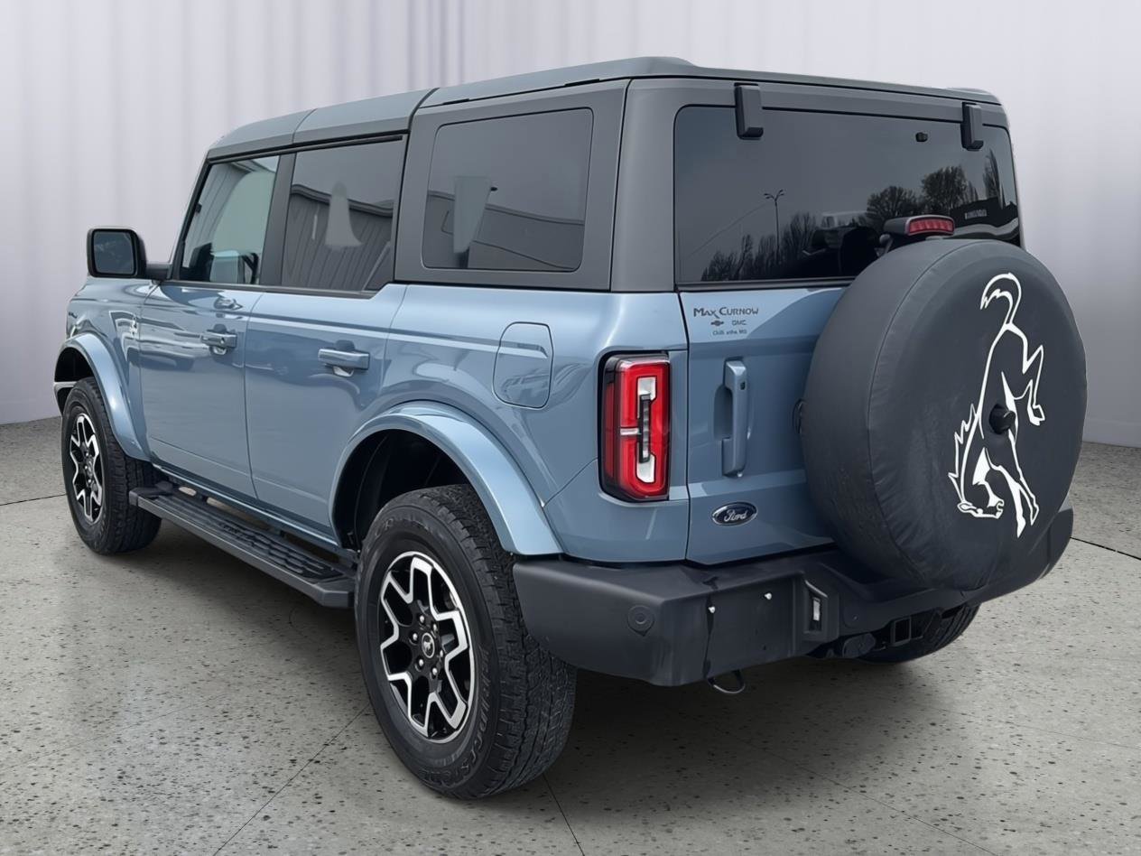 Used 2023 Ford Bronco Outer Banks image 3