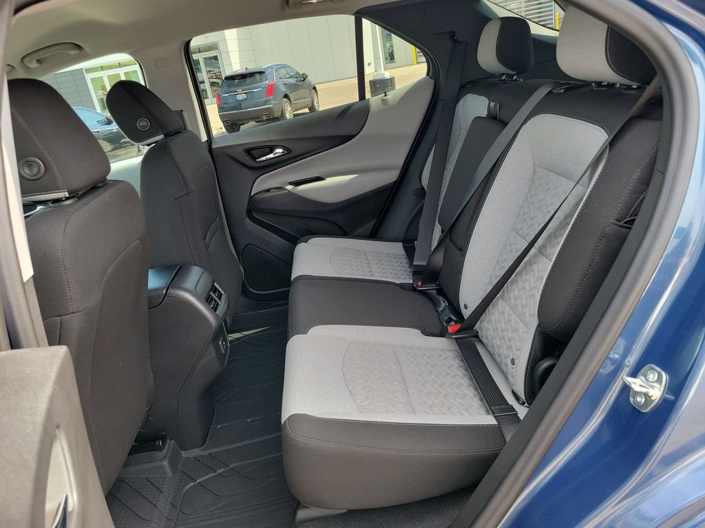 Used 2024 Chevrolet Equinox LS w/ LS Convenience Package AWD/4WD image 31