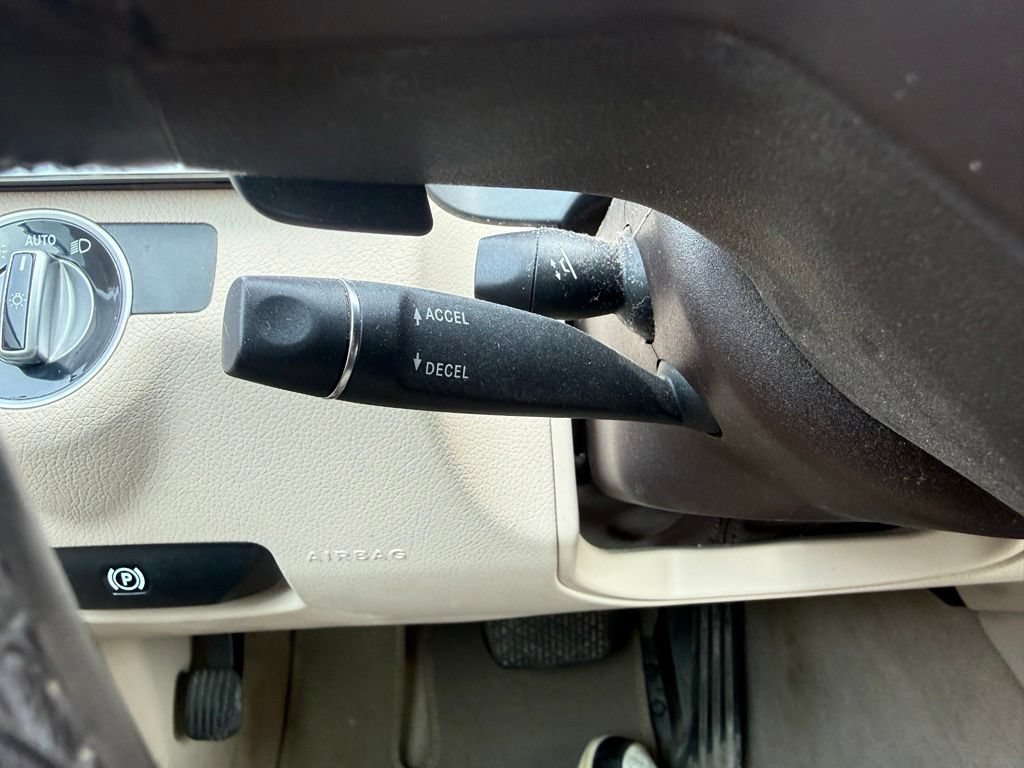 Used 2014 Mercedes-Benz E 350 4MATIC Sedan image 22