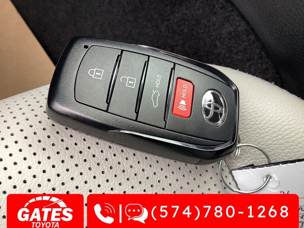 New 2026 Toyota Camry Hybrid image 15