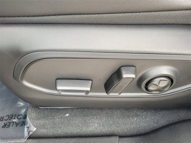 New 2025 Jeep Grand Cherokee Limited image 4