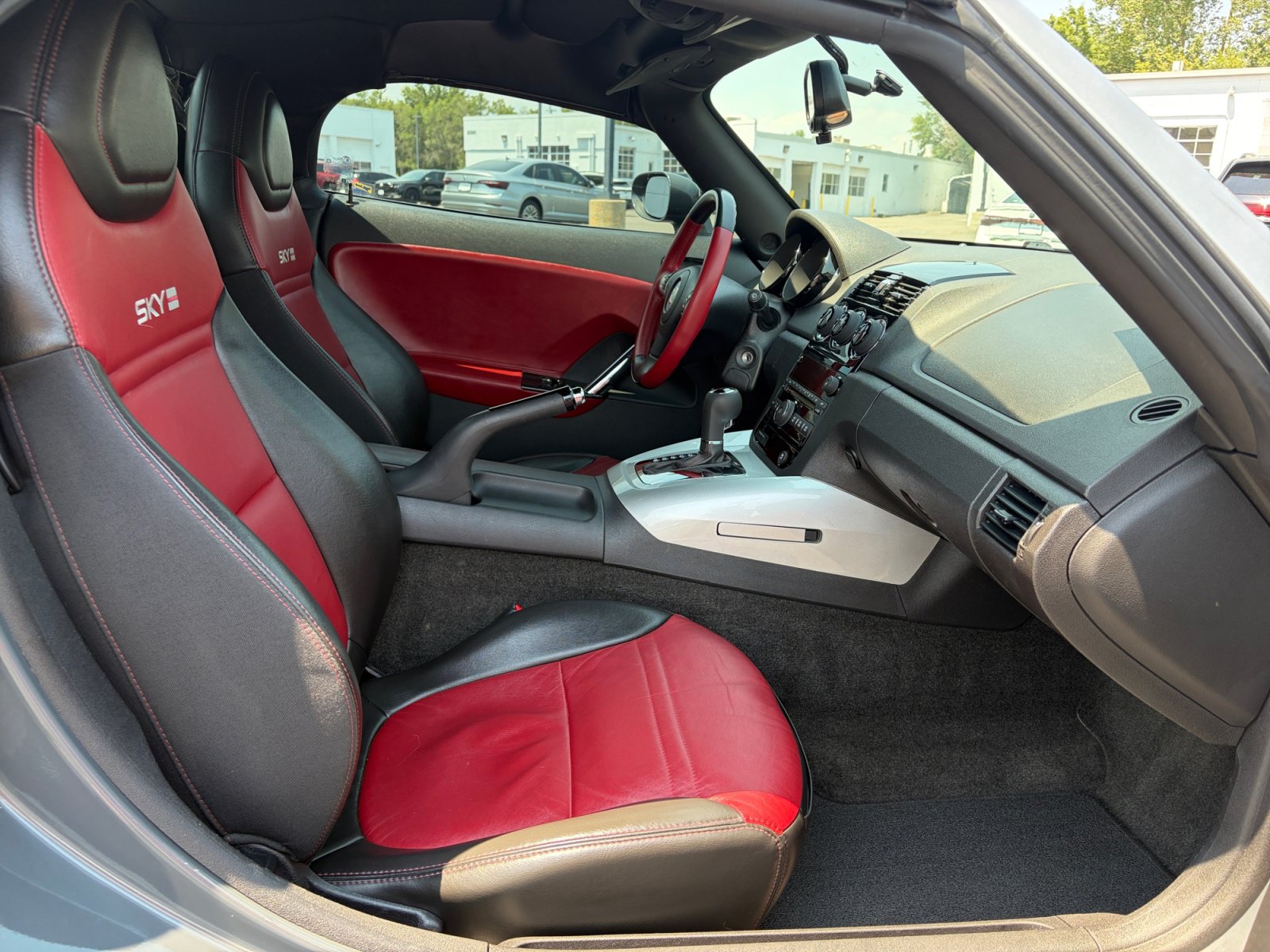 Used 2009 Saturn Sky Red Line RWD image 19