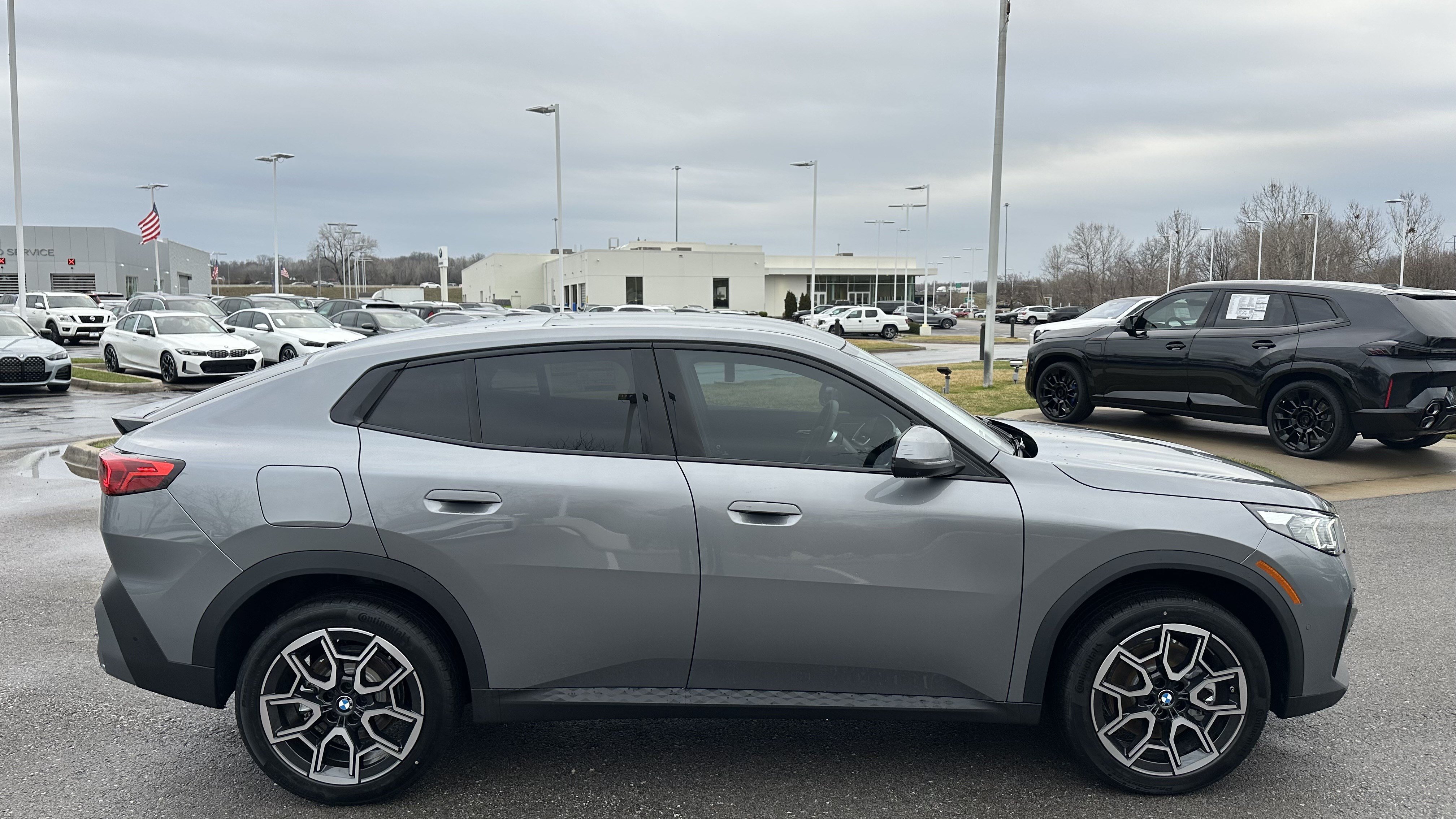 Used 2026 BMW X2 xDrive28i w/ Technology Package AWD/4WD image 11