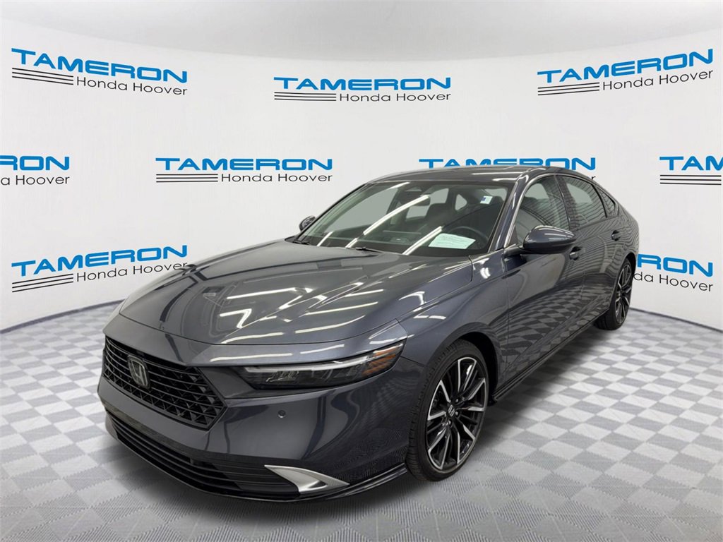 Used 2023 Honda Accord Touring image 1