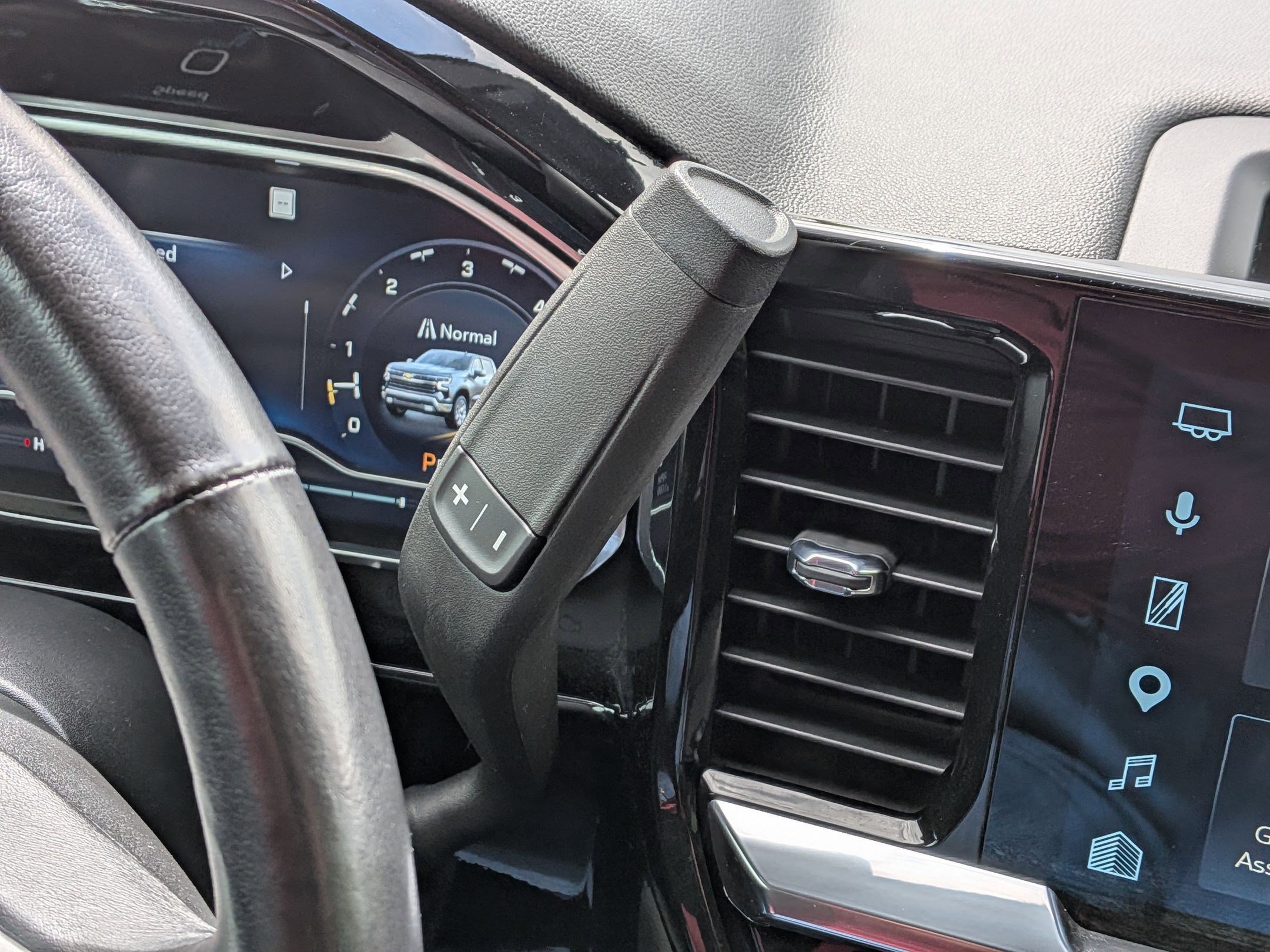 Certified 2022 Chevrolet Silverado 1500 LT AWD/4WD image 23