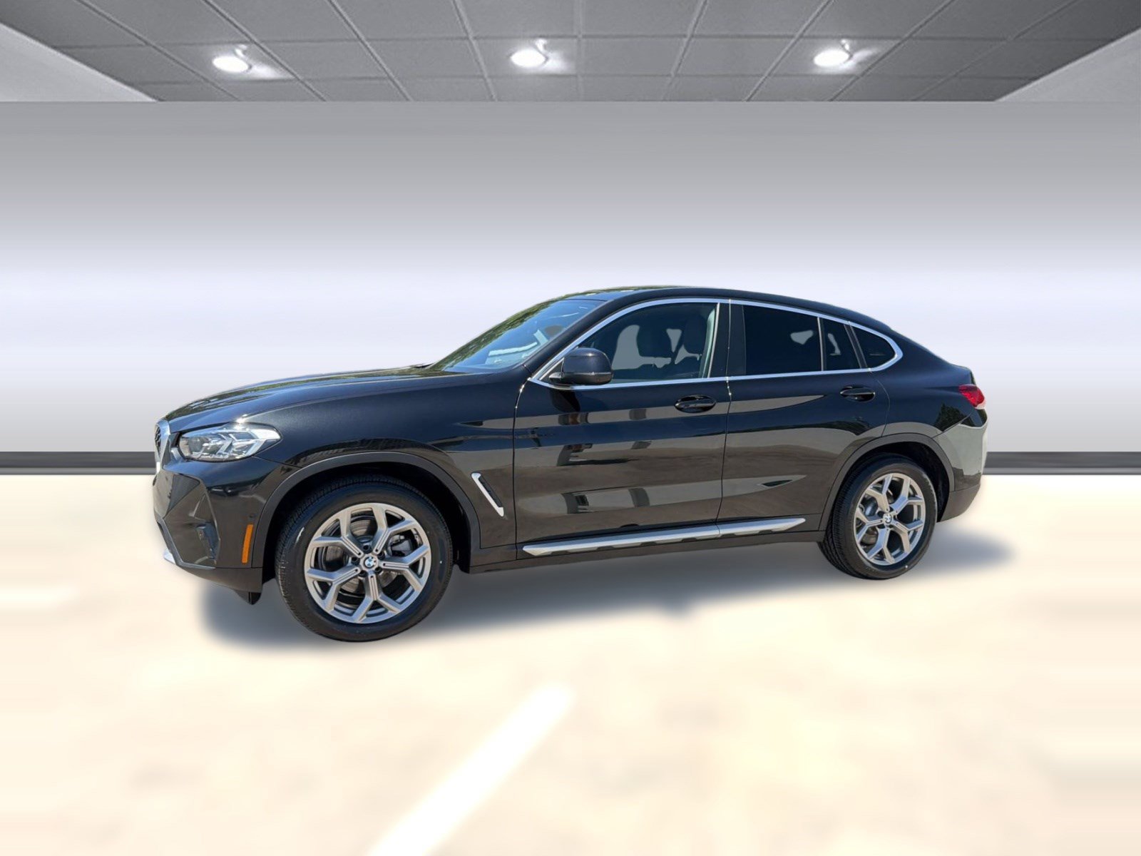 Certified 2025 BMW X4 xDrive30i image 19