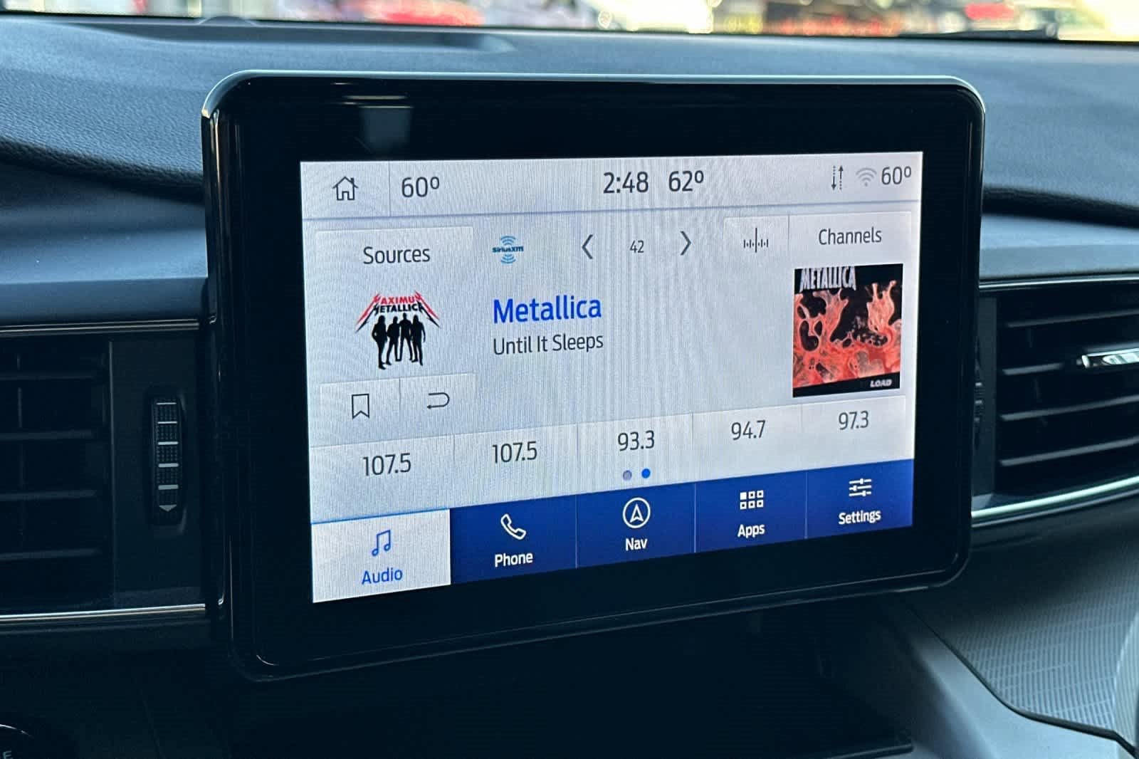 Certified 2022 Ford Explorer XLT w/ Equipment Group 202A image 20