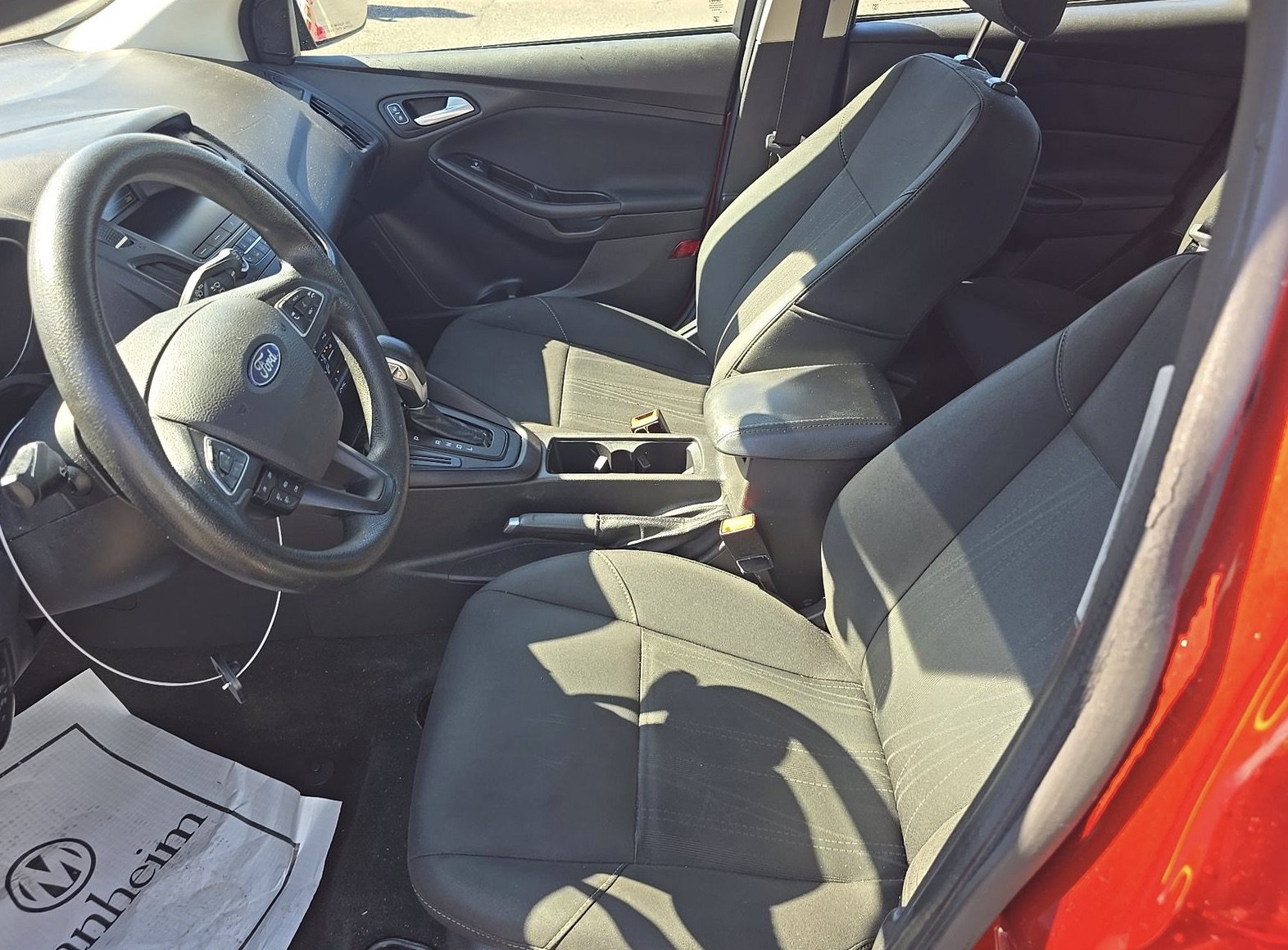 Used 2018 Ford Focus SE FWD image 6