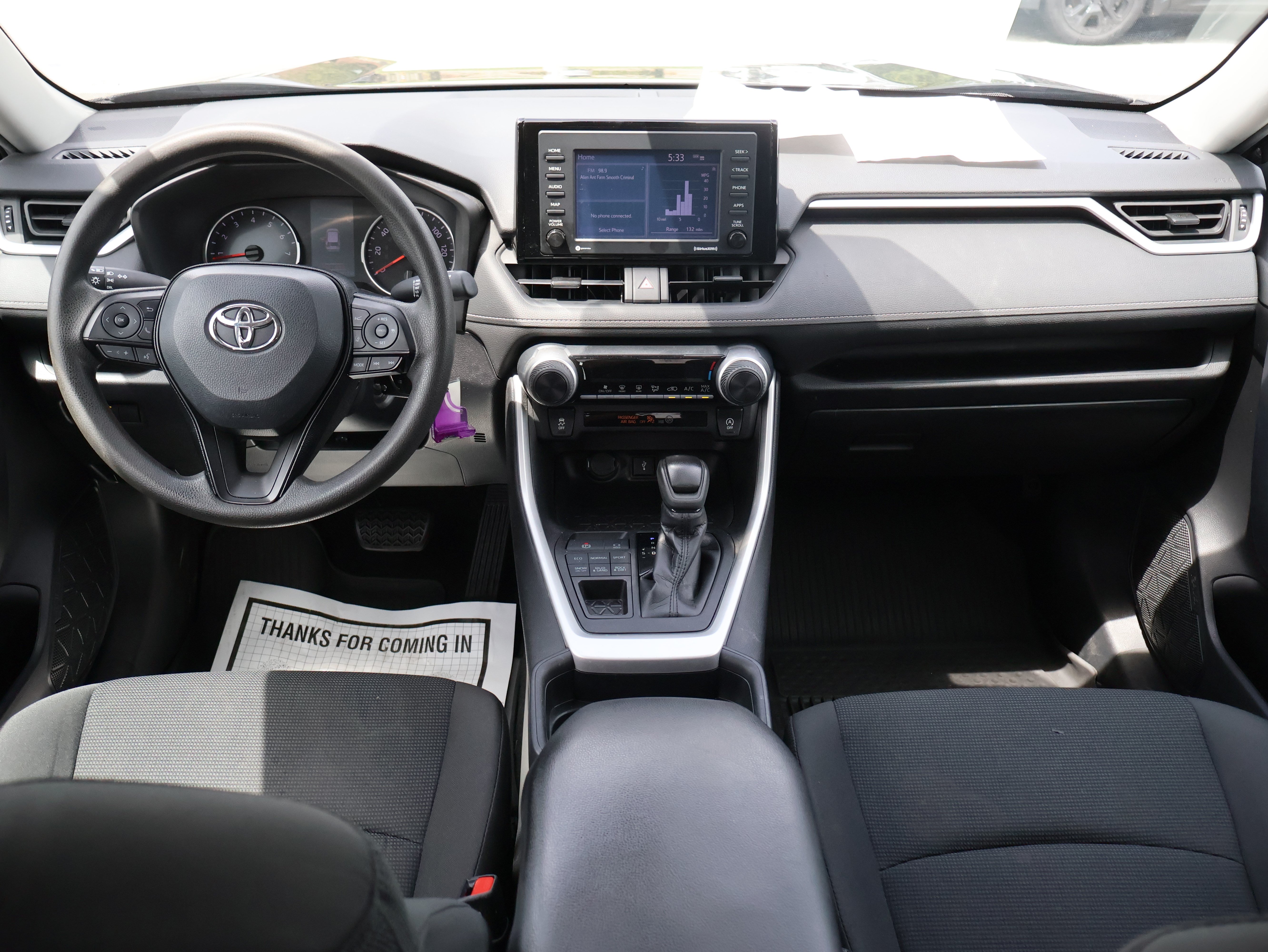 Used 2020 Toyota RAV4 LE AWD/4WD image 10