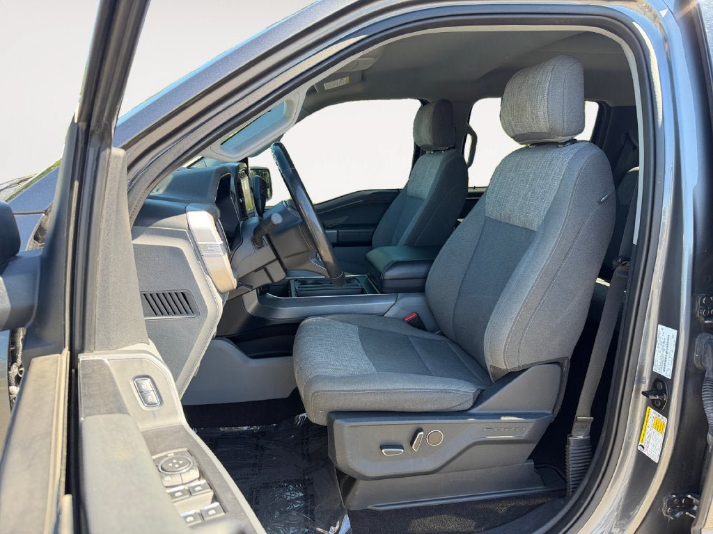 Used 2021 Ford F150 XLT w/ Equipment Group 302A High AWD/4WD image 7
