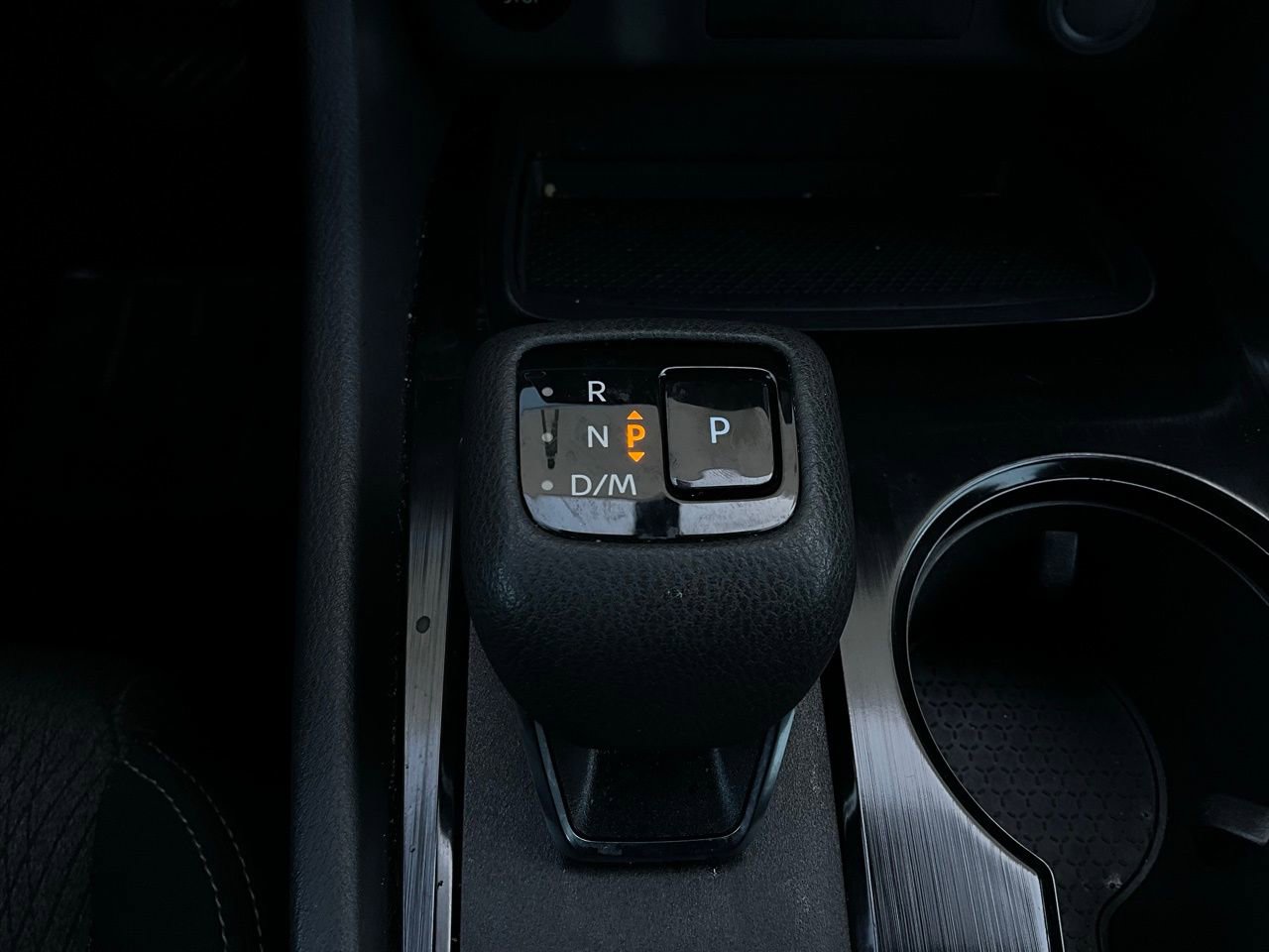 Used 2025 Nissan Rogue SV image 24