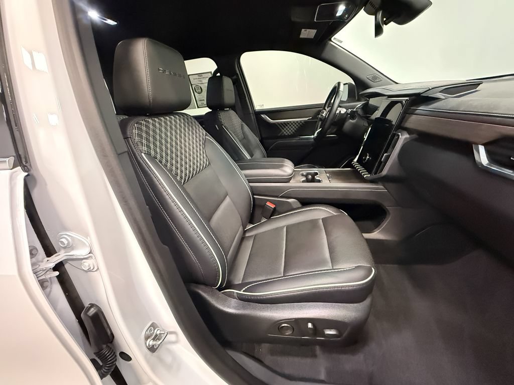 Used 2024 GMC Acadia Denali w/ LPO, Floor Liner Package FWD image 13