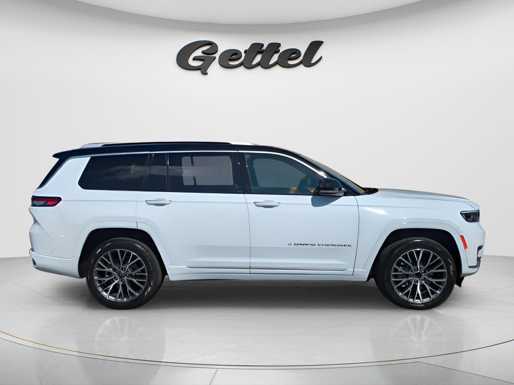 Used 2023 Jeep Grand Cherokee L Summit image 3