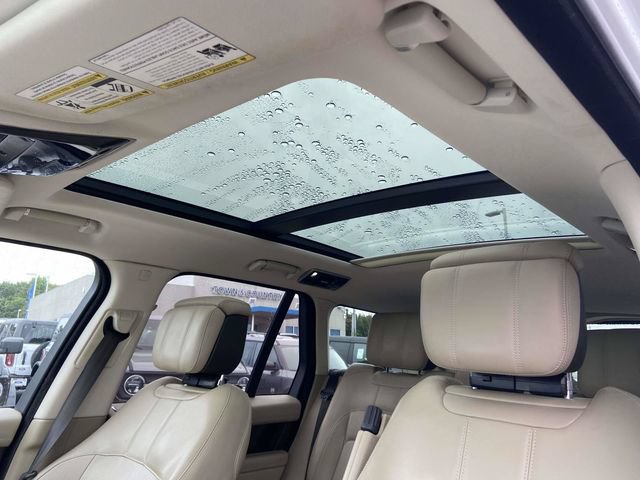 Used 2019 Land Rover Range Rover Supercharged AWD/4WD image 16