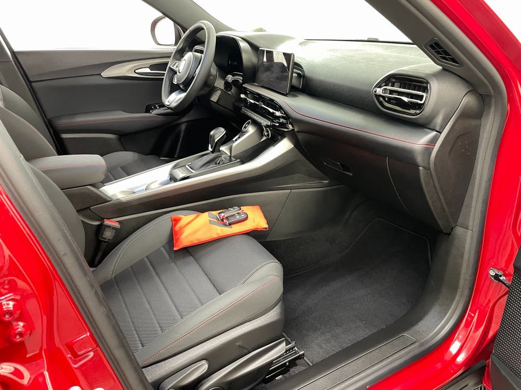 Used 2024 Dodge Hornet GT w/ GT Blacktop Package image 35