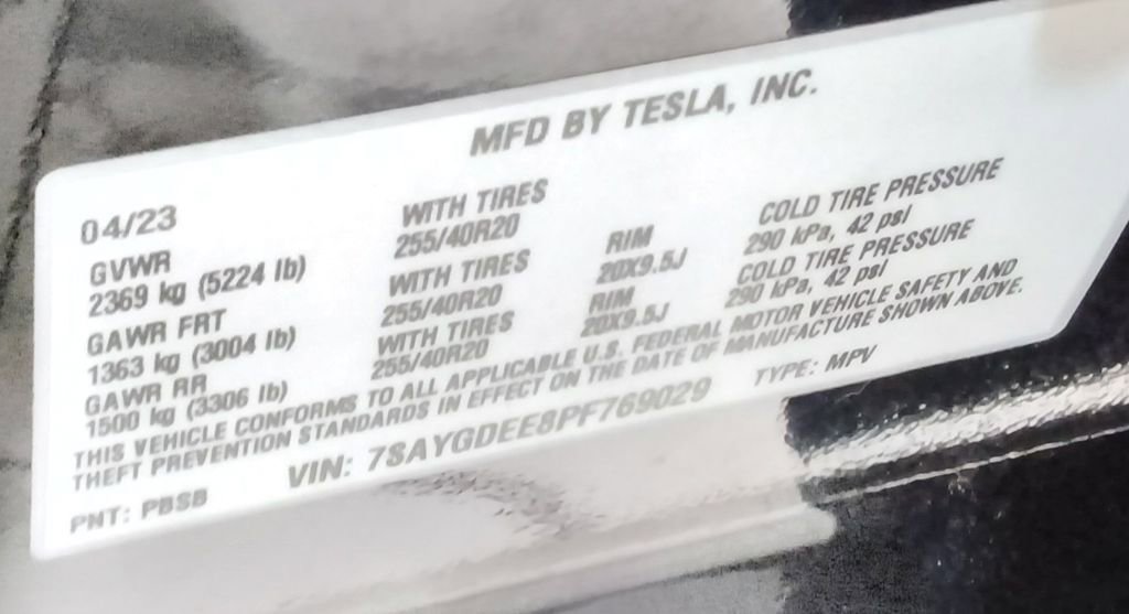 Used 2023 Tesla Model Y Long Range AWD/4WD image 14