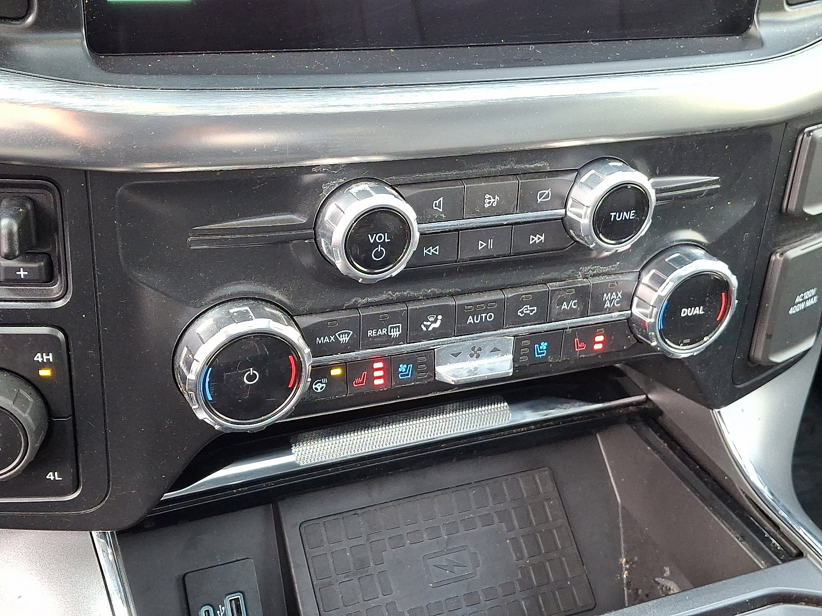 Certified 2022 Ford F150 Lariat w/ Equipment Group 502A High image 17